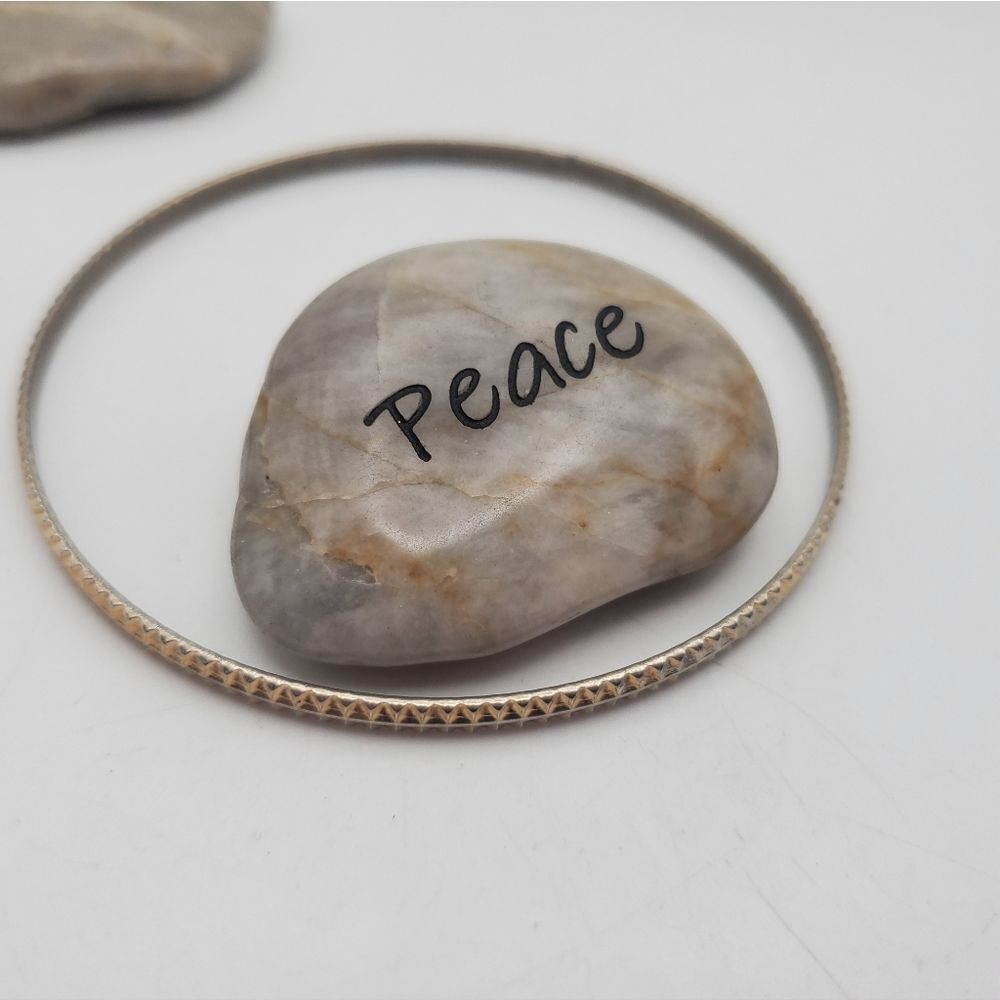 Scaled gold tone bracelet slider‎